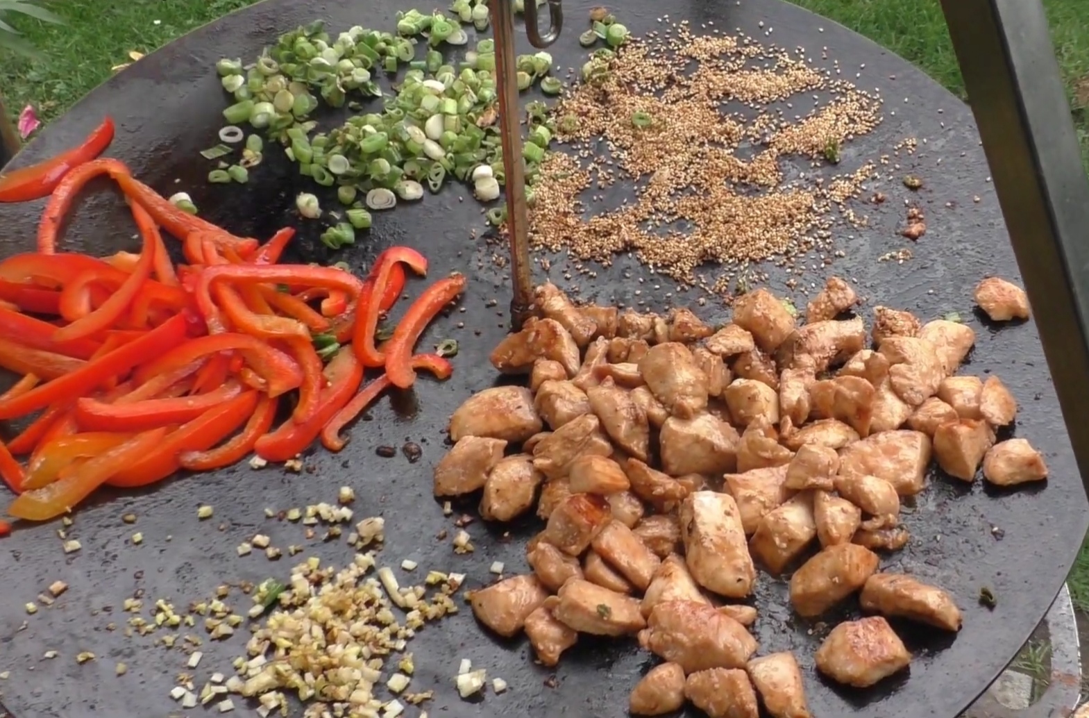 leckeres Grillrezept für Asiatische Hähnchenpfanne » die Sachsengriller